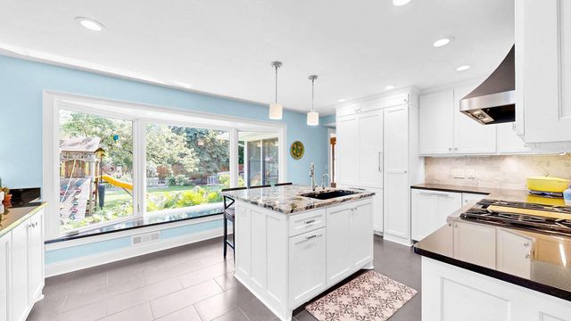 6609 Southdale Road, Edina, MN 55435
