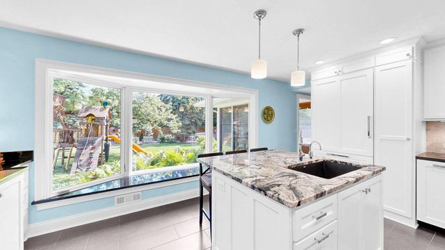 6609 Southdale Road, Edina, MN 55435