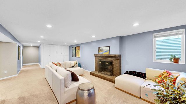 6609 Southdale Road, Edina, MN 55435
