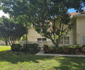 8140 Bridgewater Court B, Lake Clarke Shores, FL 33406