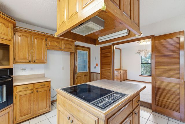 2480 Timber Wolf Trail, Stephenville, TX 76401