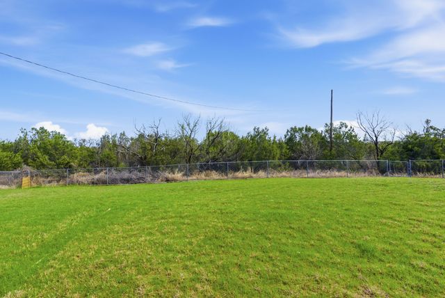 2480 Timber Wolf Trail, Stephenville, TX 76401