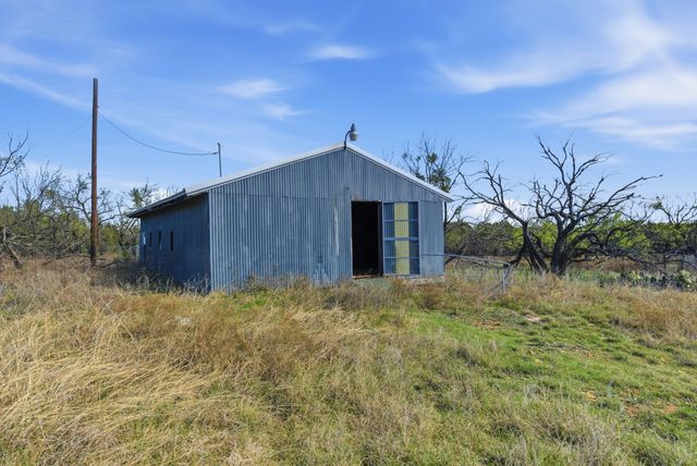 2480 Timber Wolf Trail, Stephenville, TX 76401