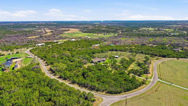 2480 Timber Wolf Trail, Stephenville, TX 76401