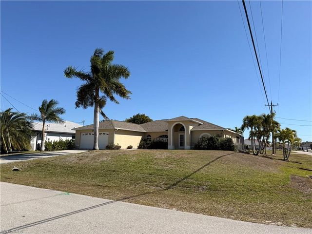 3737 SW 12th PL, Cape Coral, FL 33914
