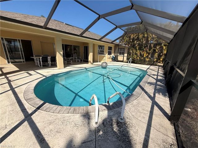 3737 SW 12th PL, Cape Coral, FL 33914