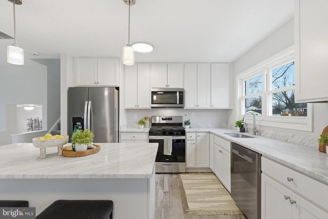 9505 PRYDE DR, Clinton, MD 20735