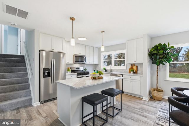 9505 PRYDE DR, Clinton, MD 20735