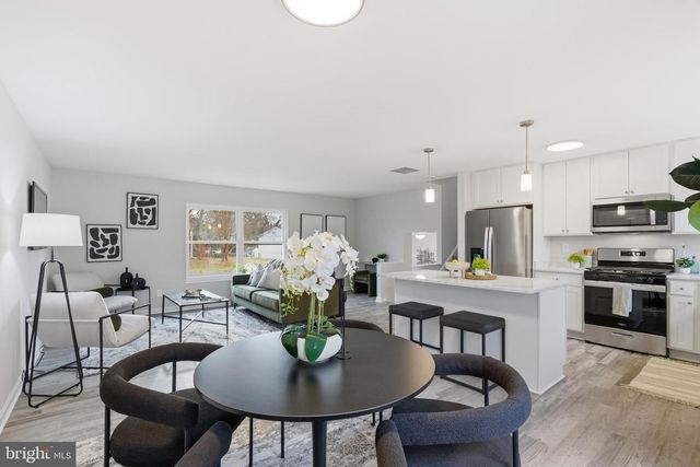 9505 PRYDE DR, Clinton, MD 20735