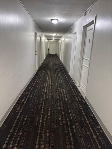 1470 NE 125th Ter 205, North Miami, FL 33161