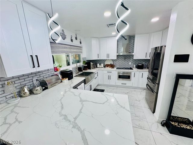 4679 East Cleveland Avenue, Las Vegas, NV 89104