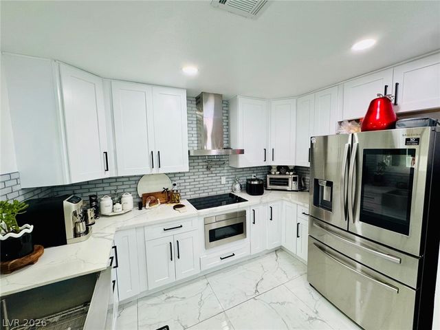 4679 East Cleveland Avenue, Las Vegas, NV 89104