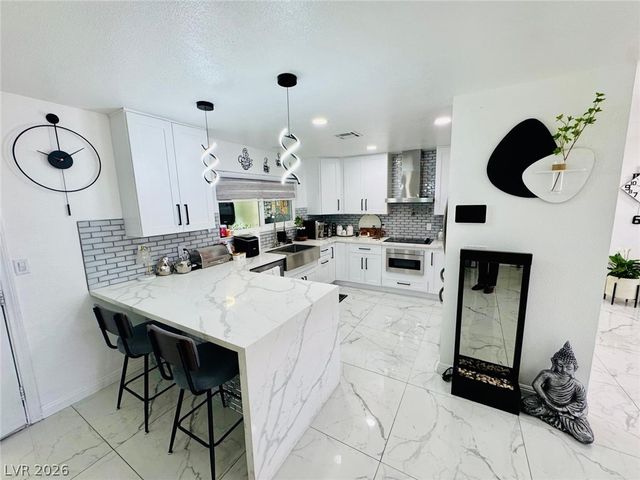 4679 East Cleveland Avenue, Las Vegas, NV 89104