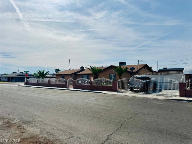 4679 East Cleveland Avenue, Las Vegas, NV 89104