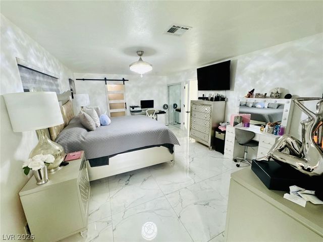 4679 East Cleveland Avenue, Las Vegas, NV 89104