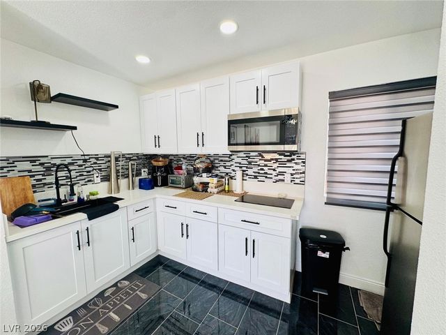 4679 East Cleveland Avenue, Las Vegas, NV 89104