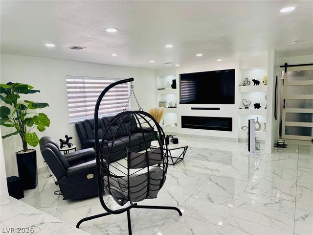 4679 East Cleveland Avenue, Las Vegas, NV 89104