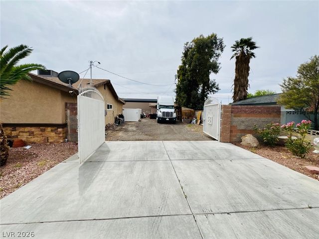 4679 East Cleveland Avenue, Las Vegas, NV 89104