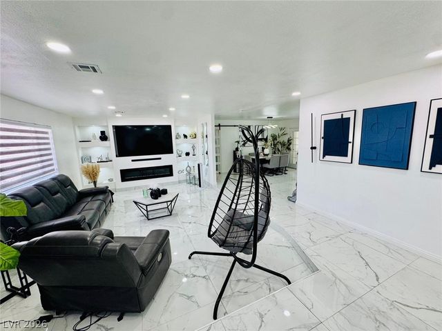 4679 East Cleveland Avenue, Las Vegas, NV 89104