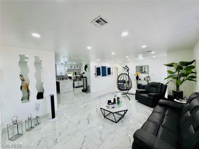 4679 East Cleveland Avenue, Las Vegas, NV 89104