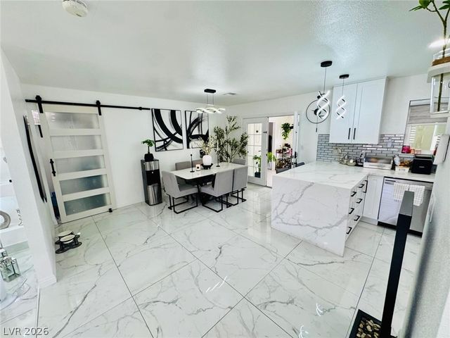 4679 East Cleveland Avenue, Las Vegas, NV 89104