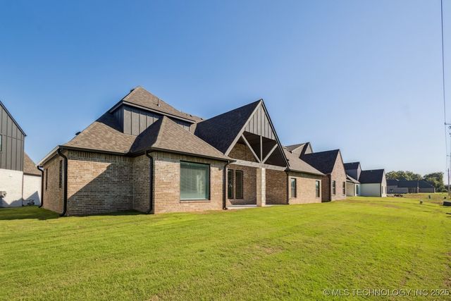 2709 W Twin Oaks Street, Broken Arrow, OK 74012