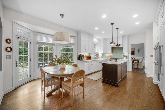 1429 Braxton Road, Libertyville, IL 60048