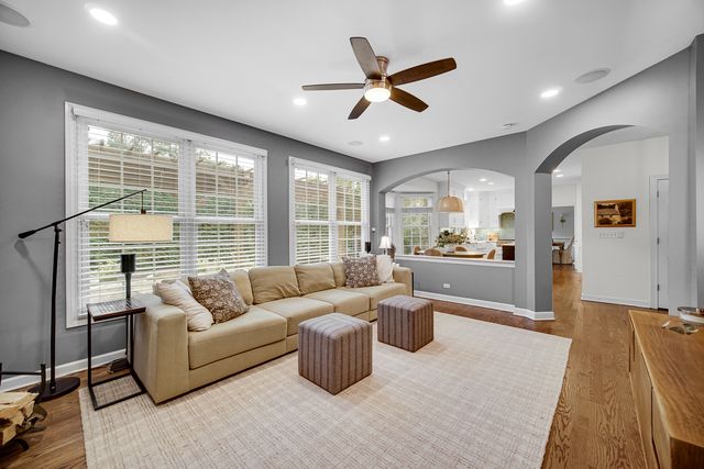 1429 Braxton Road, Libertyville, IL 60048