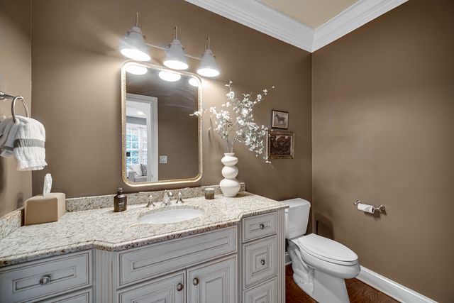 1429 Braxton Road, Libertyville, IL 60048