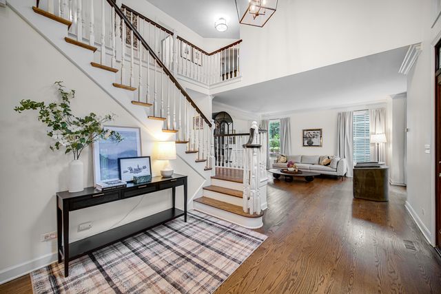 1429 Braxton Road, Libertyville, IL 60048