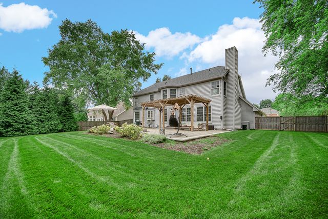 1429 Braxton Road, Libertyville, IL 60048