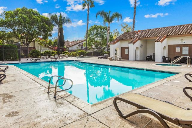 1651 S Juniper 98, Escondido, CA 92025