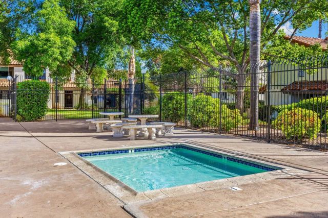 1651 S Juniper 98, Escondido, CA 92025