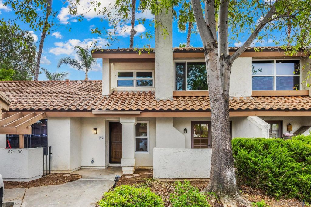 1651 S Juniper 98, Escondido, CA 92025