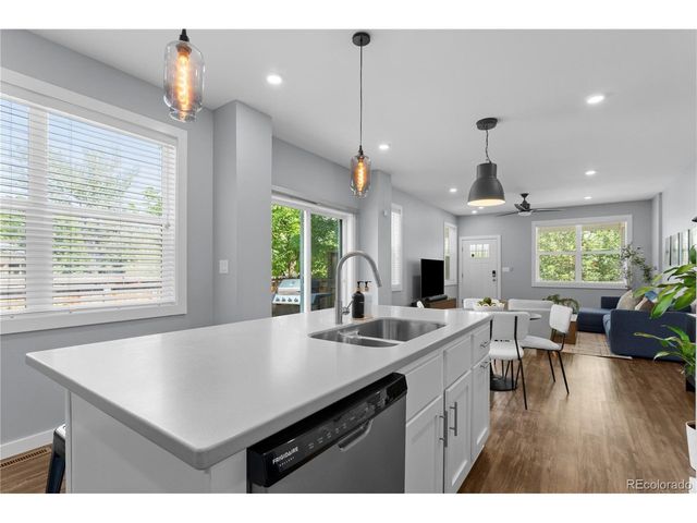 1797 Alton St, Aurora, CO 80010