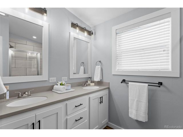 1797 Alton St, Aurora, CO 80010
