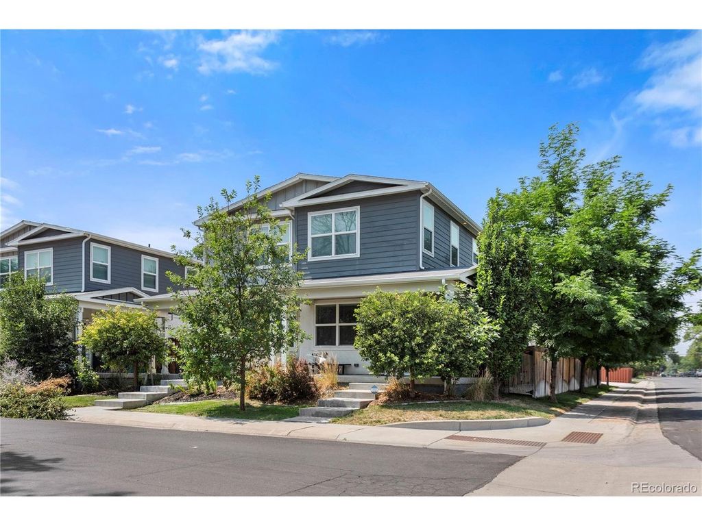 1797 Alton St, Aurora, CO 80010