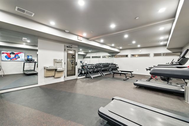 635 7th Ave S Apt 503, Nashville, TN 37203