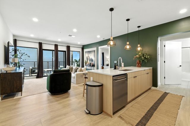 635 7th Ave S Apt 503, Nashville, TN 37203