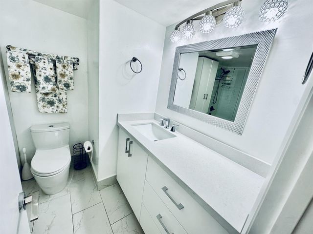 6662 Boca Del Mar Drive 111, Boca Raton, FL 33433