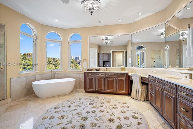 849 Harbour Isle Pl, North Palm Beach, FL 33410