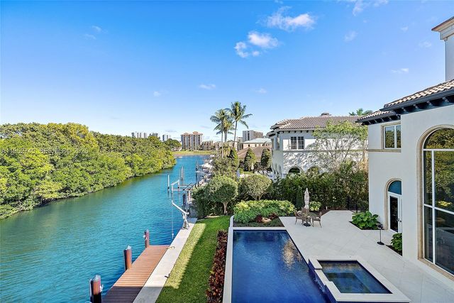 849 Harbour Isle Pl, North Palm Beach, FL 33410