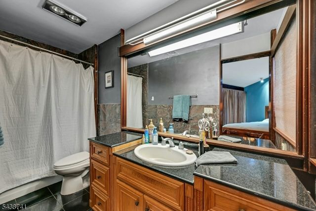 2009 E Glen Ave, Washington Twp., NJ 07676