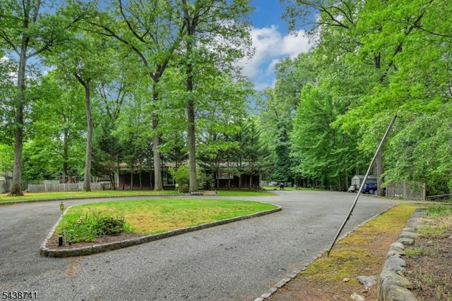 2009 E Glen Ave, Washington Twp., NJ 07676