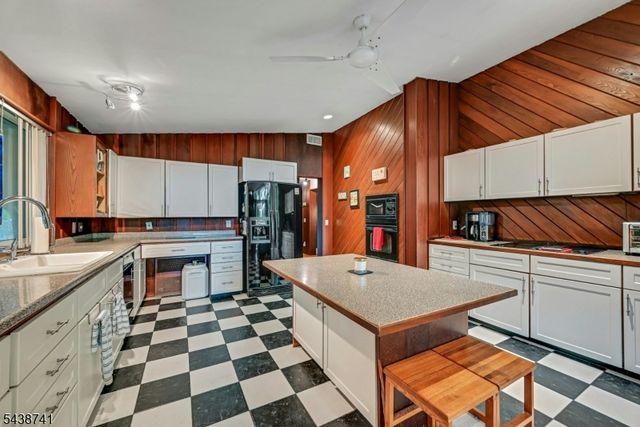2009 E Glen Ave, Washington Twp., NJ 07676