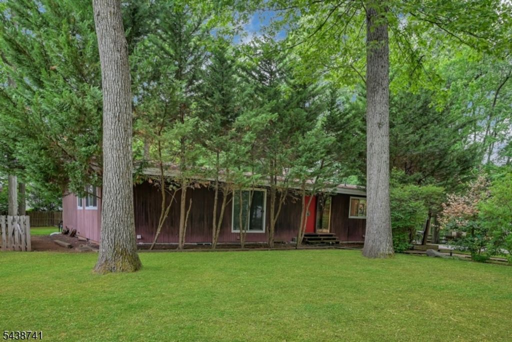 2009 E Glen Ave, Washington Twp., NJ 07676