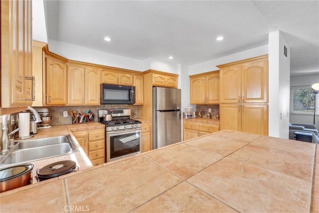 16572 Patricia Lane, Huntington Beach, CA 92647