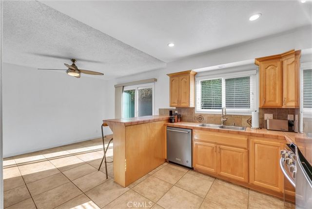 16572 Patricia Lane, Huntington Beach, CA 92647