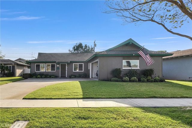 16572 Patricia Lane, Huntington Beach, CA 92647