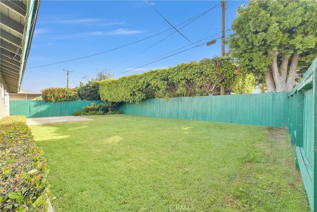 16572 Patricia Lane, Huntington Beach, CA 92647